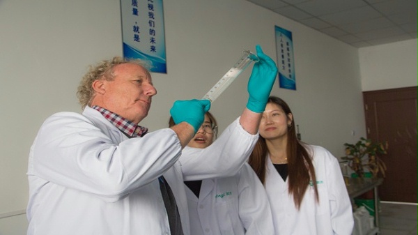 英吉切削液实验现场